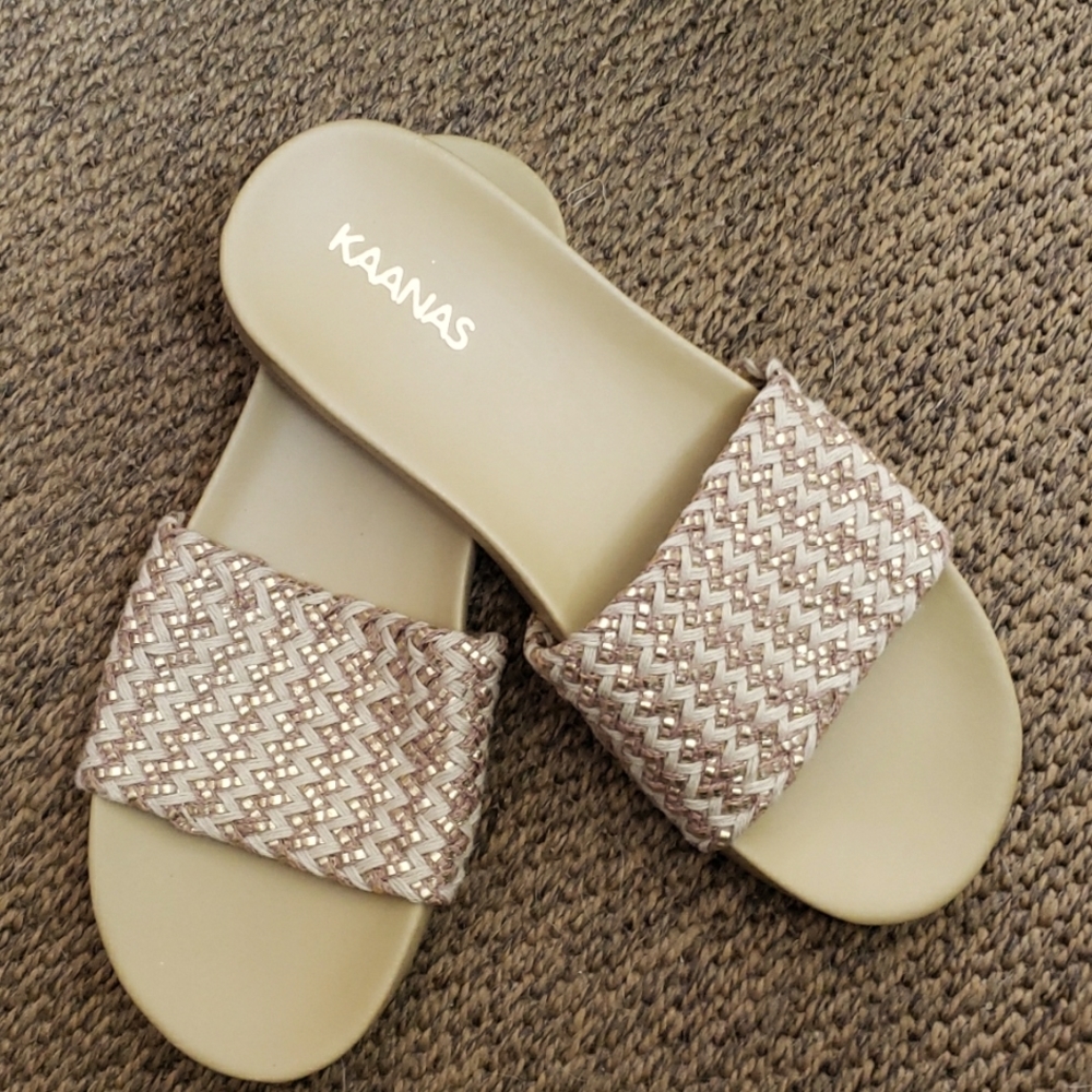 Slide sandals